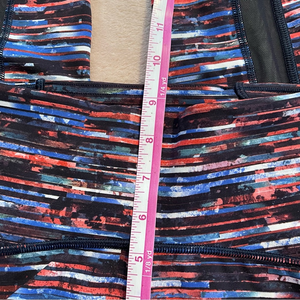 Lululemon multi color leggings size 2 - Picture 9 of 10